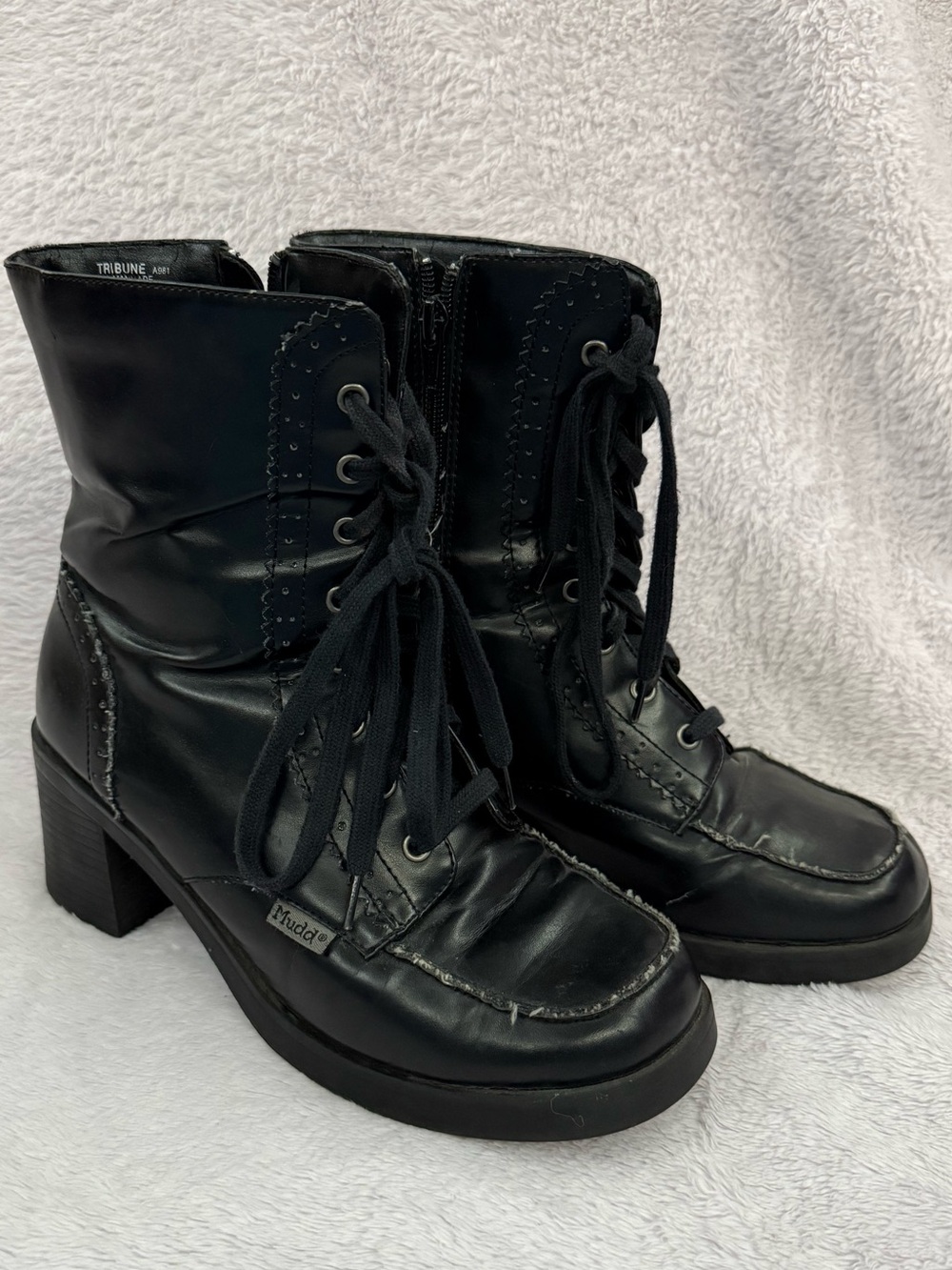 Vintage Mudd Distressed Black Combat Boots 🖤🥾
